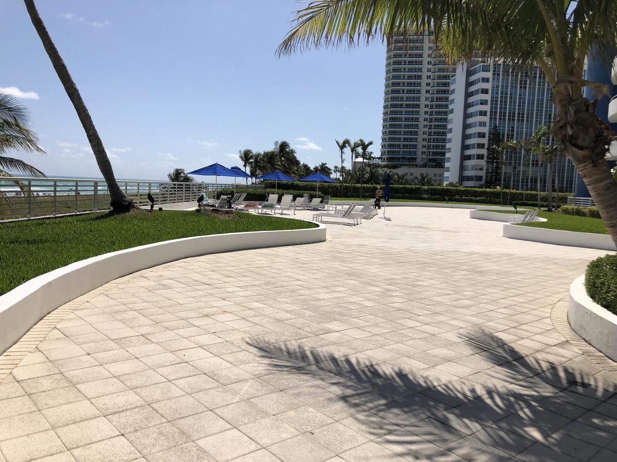 Apartment At The Beach North Bay Village Extérieur photo